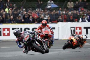 Moto in pista per il Gran Premio di Le Mans